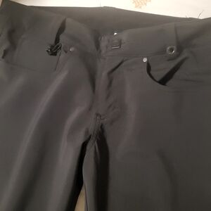 686 Women's Black Snowboarding Pants